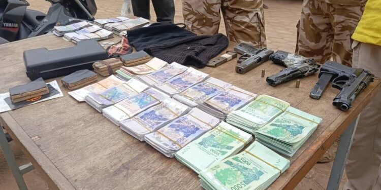 Burkina : Démantèlement de réseaux criminels, plus de 10 millions FCFA en faux billets saisis
