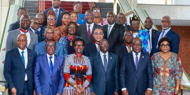 VIH/Sida en Côte d’Ivoire : Baisse de 67 % des infections et de 75 % des décès depuis 2010