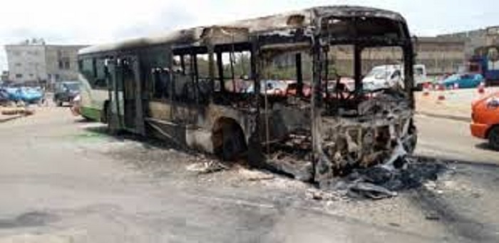 Affaire du bus incendié à Yopougon : La SOTRA réclame toute la lumière sur l’attaque