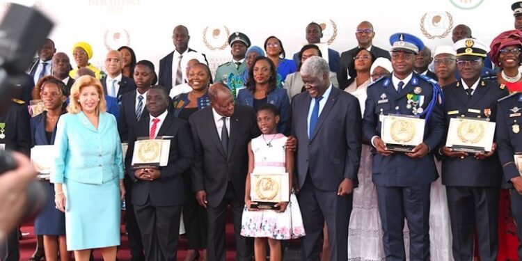 Prix d’Excellence 2025 : 13 distinctions non attribuées malgré 4.505 candidatures enregistrées