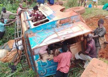Abengourou : Un « Badjan » se renverse sous un pont, 5 blessés
