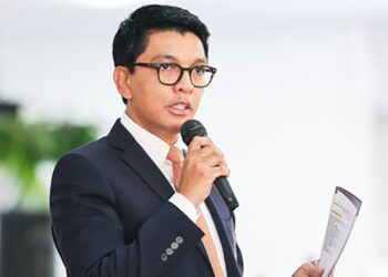 Madagascar: Les manifestants reçoivent le soutien des militaires, le sort d’Andry Rajoelina en pointillé