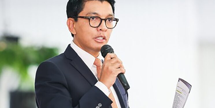 Madagascar: Les manifestants reçoivent le soutien des militaires, le sort d’Andry Rajoelina en pointillé