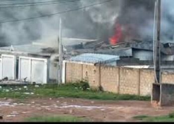 Présidentielle : La CEI rassure sur la tenue du scrutin malgré l’incendie de son siège à Yamoussoukro