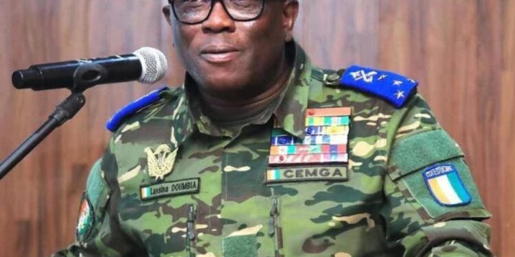 Côte d’Ivoire : Lassina Doumbia promu général d’armée, une première historique
