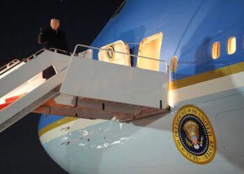 États-Unis : Pourquoi Air Force One a été contraint à faire demi-tour après décollage