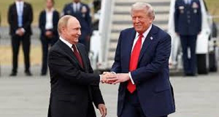 Blocage du détroit d’Ormuz : Les États-Unis autorisent la vente de pétrole russe stocké en mer