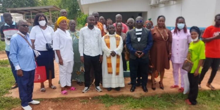 Abengourou : L’Église catholique offre un million FCFA aux dialysés pour soutenir leurs soins