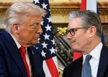 Guerre contre l’Iran : Keir Starmer refuse d’impliquer le Royaume-Uni malgré les pressions de Trump