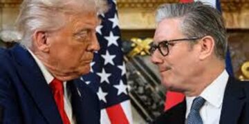 Guerre contre l’Iran : Keir Starmer refuse d’impliquer le Royaume-Uni malgré les pressions de Trump