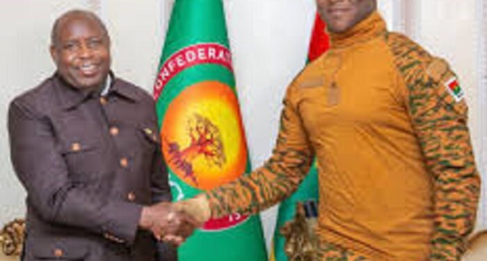 Burkina : Évariste Ndayishimiye impressionné par le programme Faso Mêbo