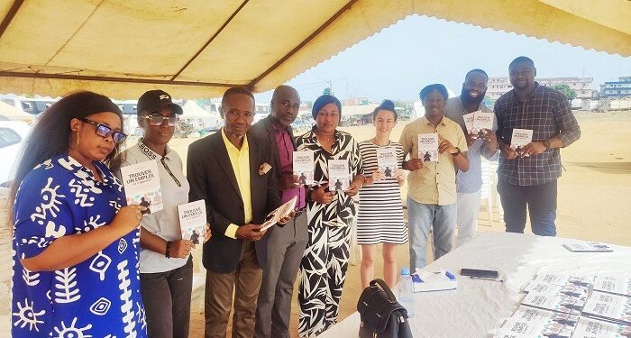 FESLIYO : La littérature à l’honneur, Foua Ernest de Saint-Sauveur reçoit un prix