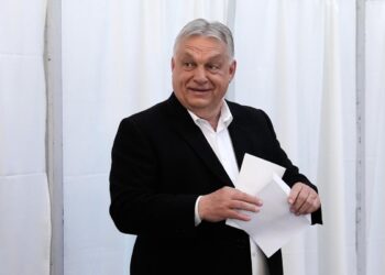 Hongrie : Viktor Orbán  battu par Péter Magyar après 16 ans de pouvoir