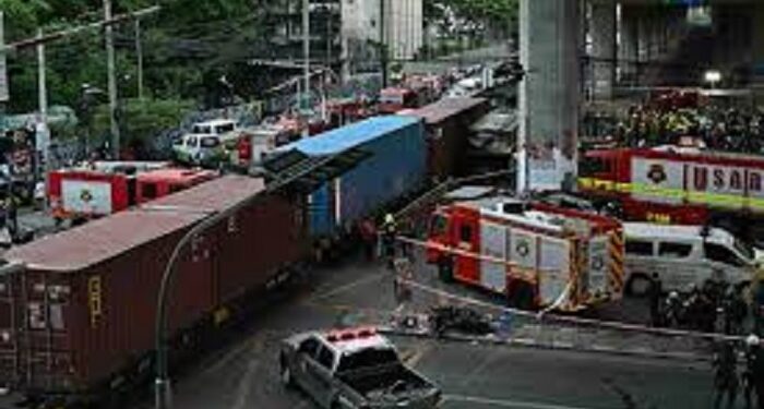 Thaïlande : Huit morts et 35 blessés dans une collision entre un bus et un train
