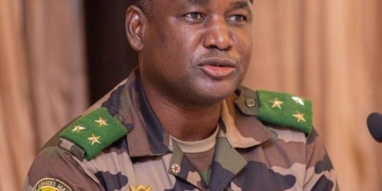 Mali : Le Général Oumar Diarra nommé chef d’état-major des Armées