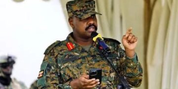 Ouganda : Le chef de l’armée revendique l’enlèvement de l’opposant Erias Lukwago