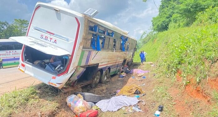 Autoroute du Nord : 3 morts et plusieurs blessés dans la sortie de route d’un car