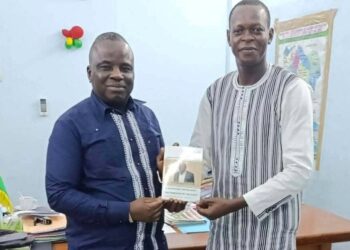 Littérature : « Le Survivant des rafales » présenté aux diplomates burkinabè à Abidjan