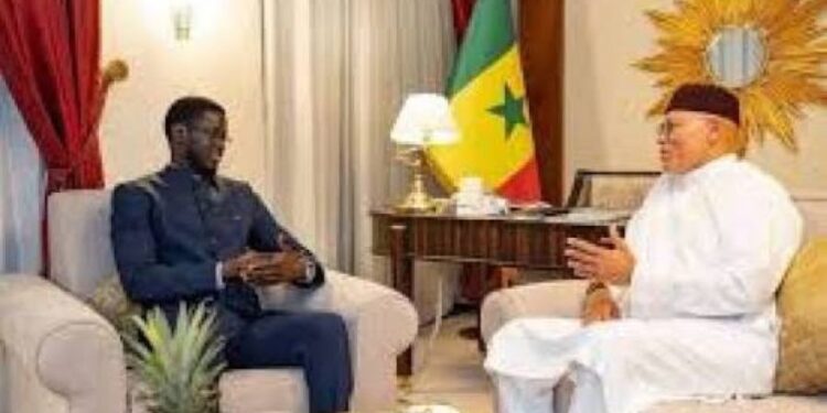 Sénégal : Qu’est-ce que Diomaye Faye, Macky Sall et Karim Wade ont bien pu se dire au Qatar?