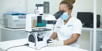 Ghana : Revna Biosciences révolutionne les diagnostics médicaux 