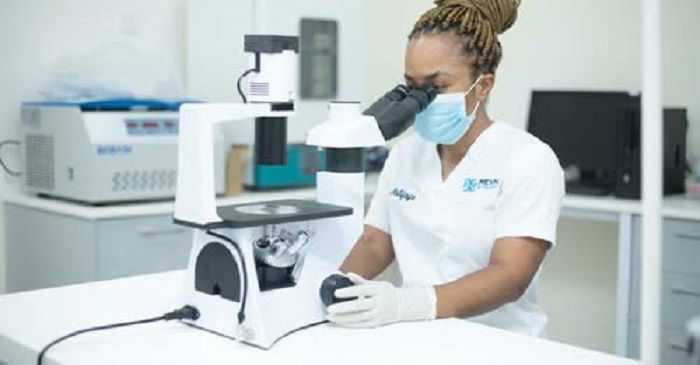 Ghana : Revna Biosciences révolutionne les diagnostics médicaux