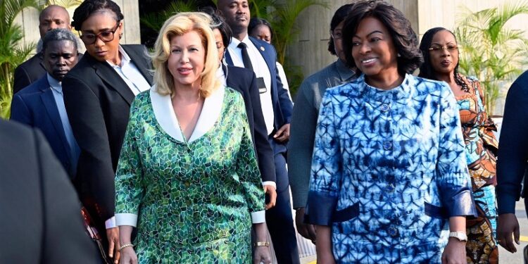 Autonomisation des femmes : Dominique Ouattara à Luanda pour les activités de l’OPDAD