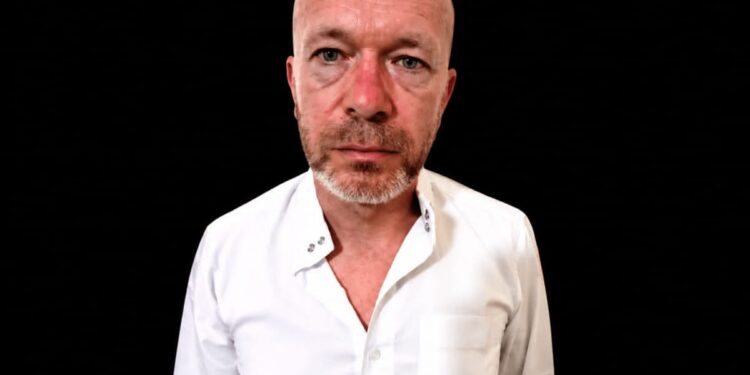 Mali : Assimi Goïta accorde une grâce présidentielle à un agent des Renseignements français condamné