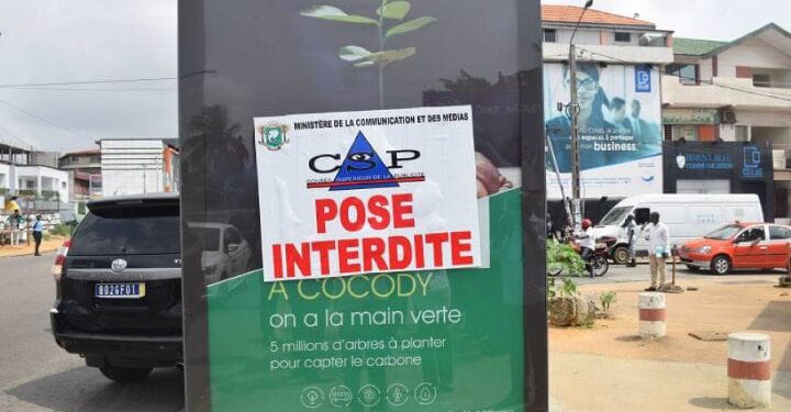 Côte d’Ivoire : Un délai de 15 jours pour le retrait des panneaux publicitaires non autorisés