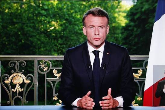 Ukraine : Macron annonce l’envoi de missiles intercepteurs