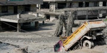 Népal : Au moins 95 morts et 384 touristes disparus après des coulées de boue