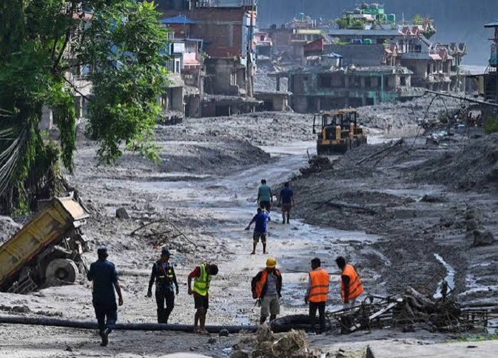 Népal : Au moins 750 morts et plus de 3 000 disparus dans les inondations
