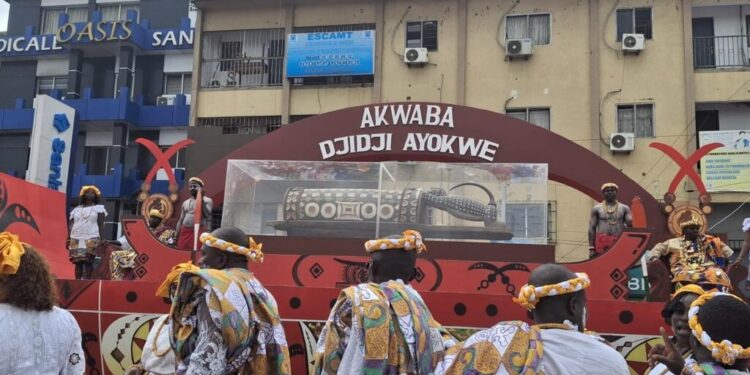Après sa restitution par la France : Le tambour parleur « Djidji Ayôkwé » présenté aux Ivoiriens