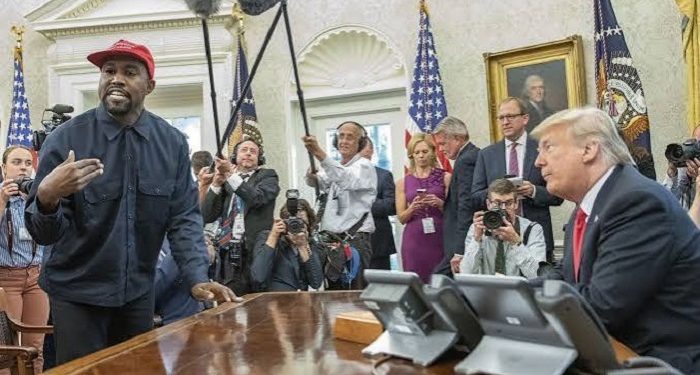 Maison Blanche : Un juge ordonne à Trump de rétablir l’accès de CNN, MS NOW et Politico