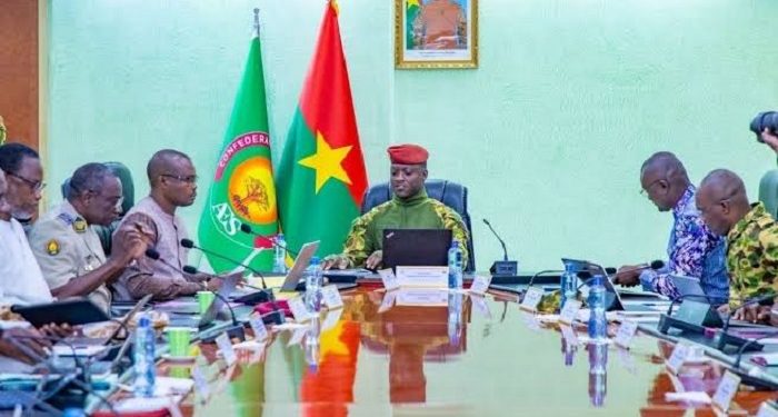 Burkina : Les ONG devront consacrer 80 % de leurs ressources aux bénéficiaires