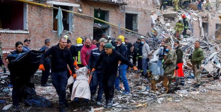 Ukraine : Au moins 20 morts dans une vaste attaque russe