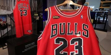 NBA : Le maillot de Michael Jordan porté en 1998 vendu à 8 milliards FCFA